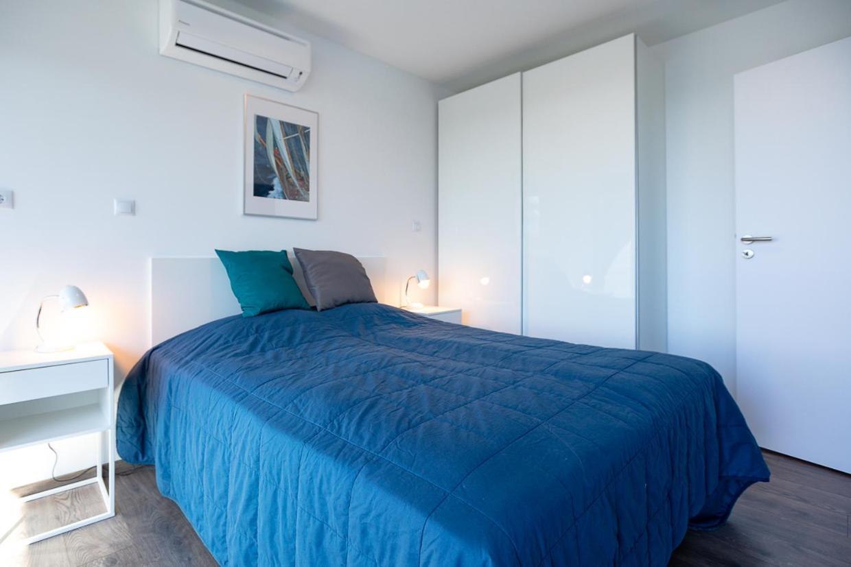 Marina Apartman Hotel Balatonszárszó Exteriör bild