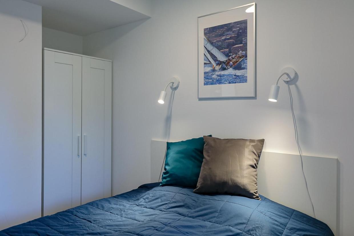 Marina Apartman Hotel Balatonszárszó Exteriör bild