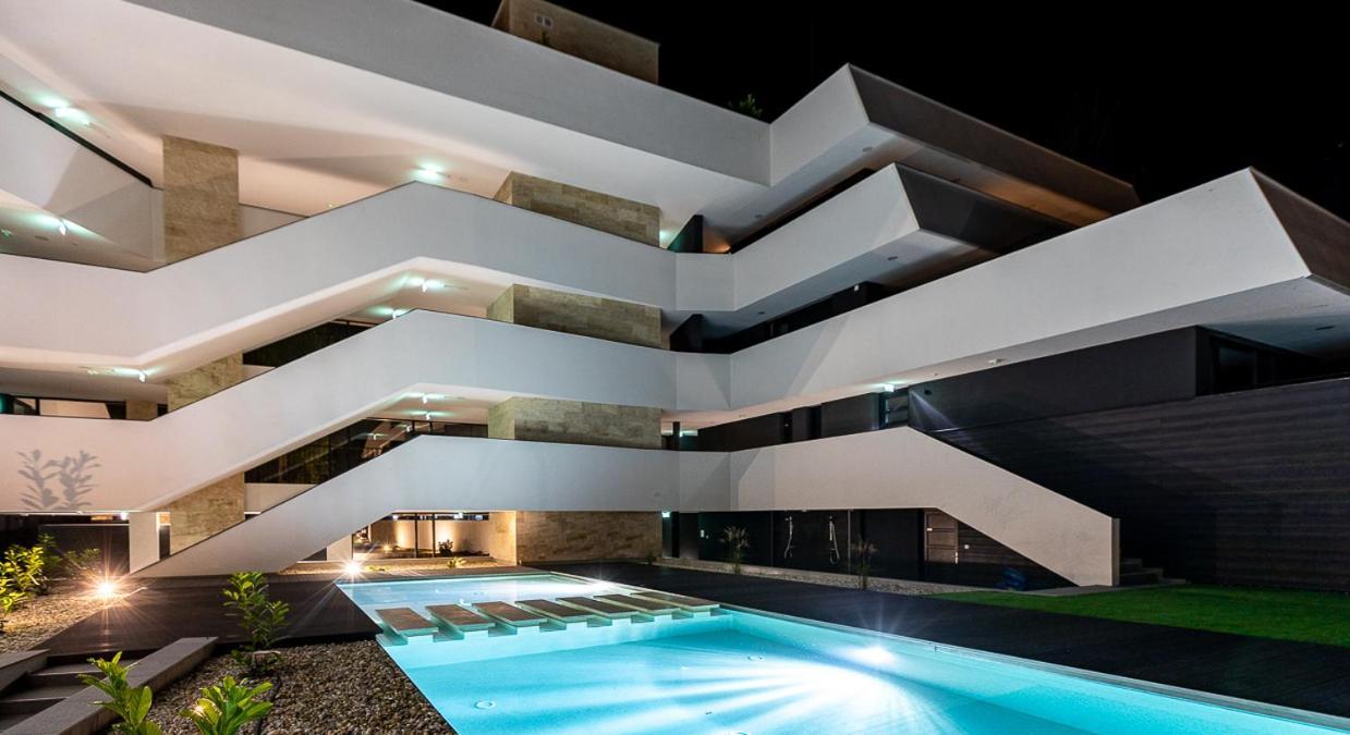 Marina Apartman Hotel Balatonszárszó Exteriör bild